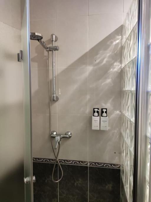 Casa Perulo Apartment Mombeltrán Екстериор снимка