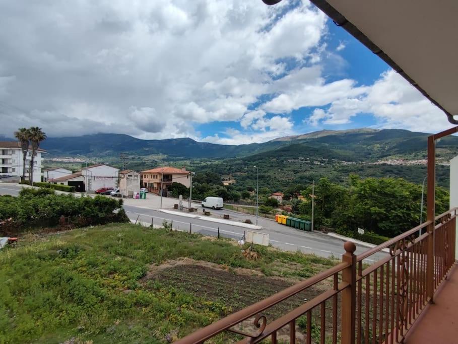 Casa Perulo Apartment Mombeltrán Екстериор снимка